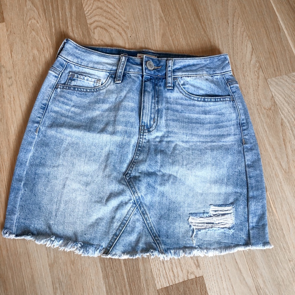 light wash denim skirt